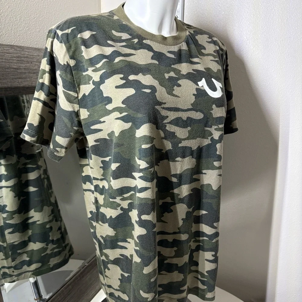 True Religion Green Camouflage Short Sleeve Tee